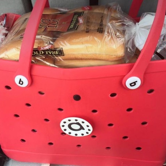 SOLD OUT ONE LEFT IN MY G I V E A W A Y Beach BAGS Retail $89.99 - Picture 7 of 13